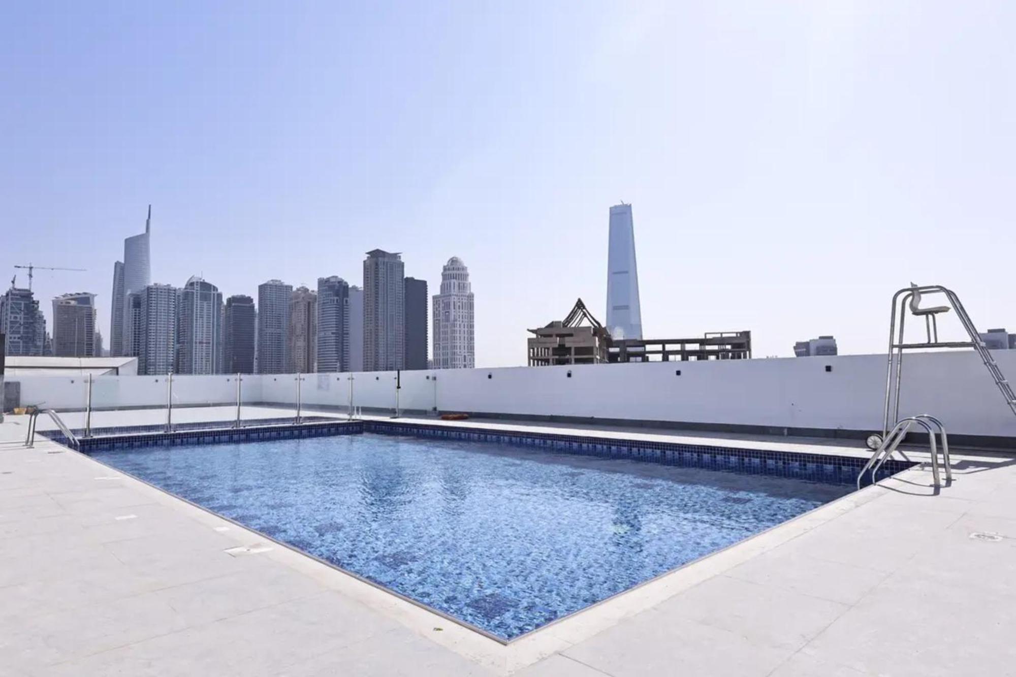 Dancenter Retreat Sheikh Zayed Road Accommodatie bij particulieren